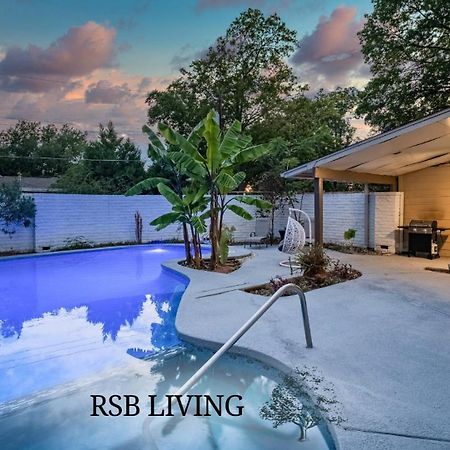 Stunning 5Br 2Ba Holiday Home With Private Pool And Cinema ดัลลัส ภายนอก รูปภาพ