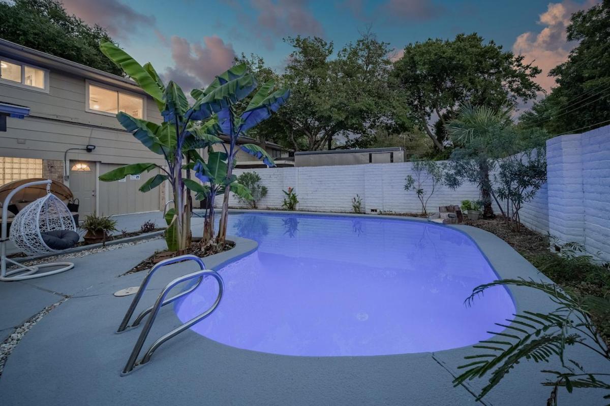 Stunning 5Br 2Ba Holiday Home With Private Pool And Cinema ดัลลัส ภายนอก รูปภาพ